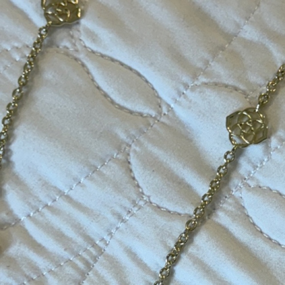 Kendra Scott Rue Long Strand Necklace in Gold Filigree - Picture 5 of 5